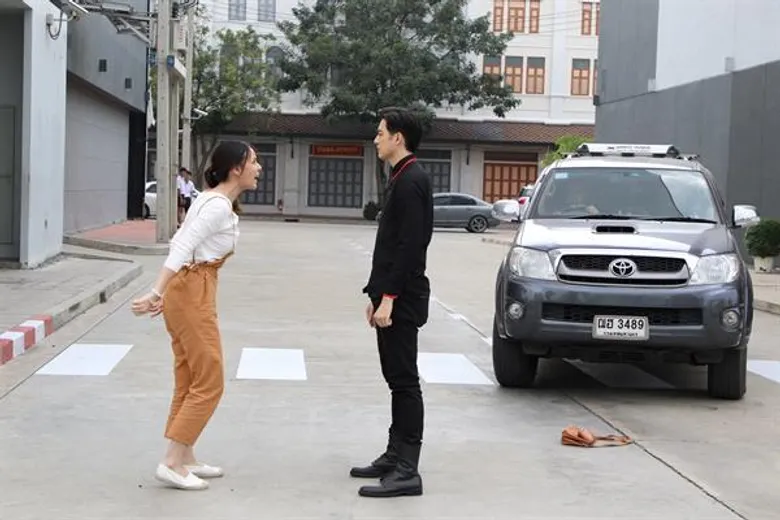 "ฝ้าย” หวิดเดี้ยง ยมทูต “ฟิล์ม” แอ่นอกรับโชว์แมน