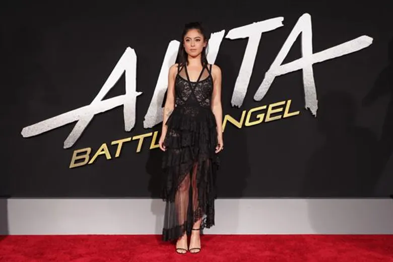 Movie Guide: มาส่องเหล่านักแสดง จัดเต็ม สวย หล่อ เปิดตัวบนพรมแดงในงาน Alita: Battle Angel - Los Angeles Premiere