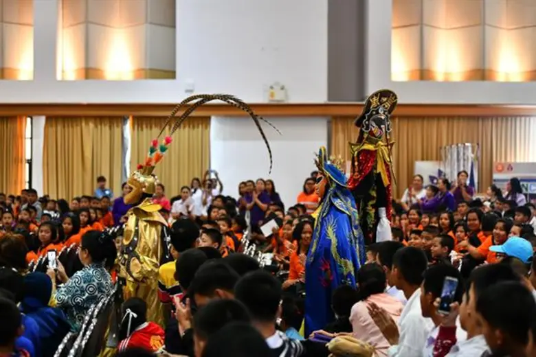 รมว.วธ. เปิดงาน "วัฒนธรรมสัญจร" สู่สถานศึ...