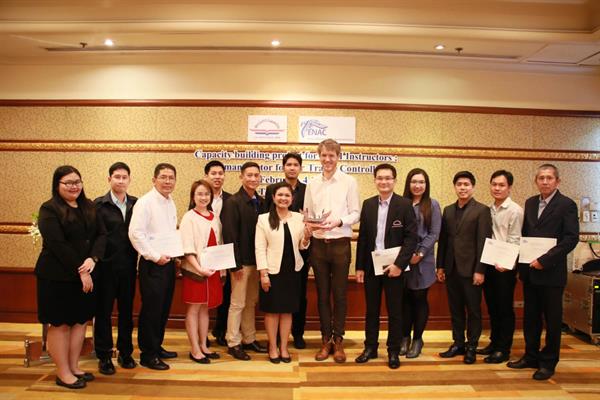 ดร.วราภรณ์ เต็มแก้ว รักษาการรองผู้ว่าการ ...