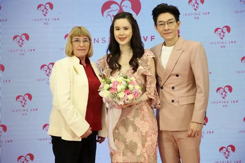3 คู่รักดารา “เจี๊ยบ-บอย”, “ยุ้ย-ธัญญ์”, “ต่าย-บอลลี่” ขยับเสต็ปรัก จูงมือเตรียมวางแผนครอบครัวในงานเปิด “อินสไปร์ ไอวีเอฟ”