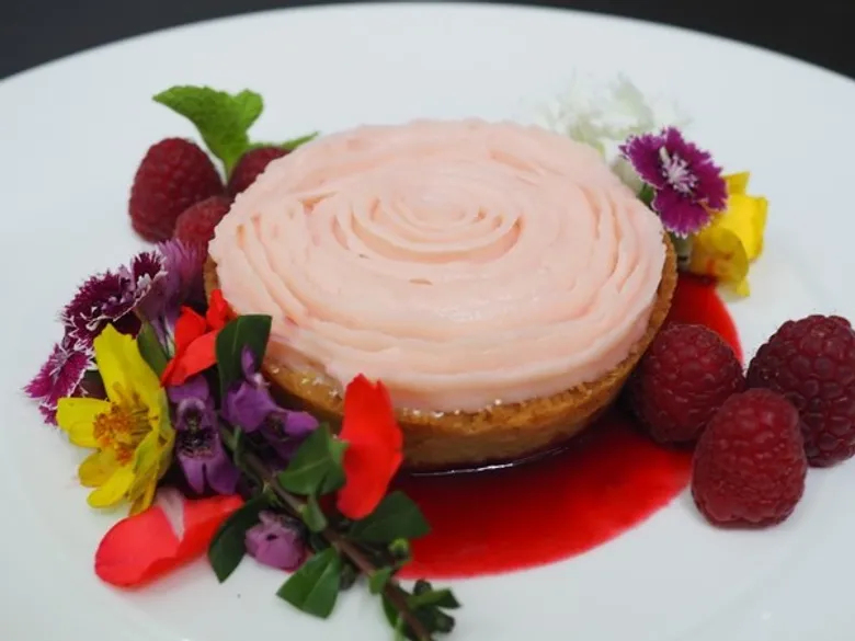 A Romantic Valentines ดินเนอร์วาเลนไทน์สุดพิเศษ ที่เลดี้ แอล ปาร์คนายเลิศ