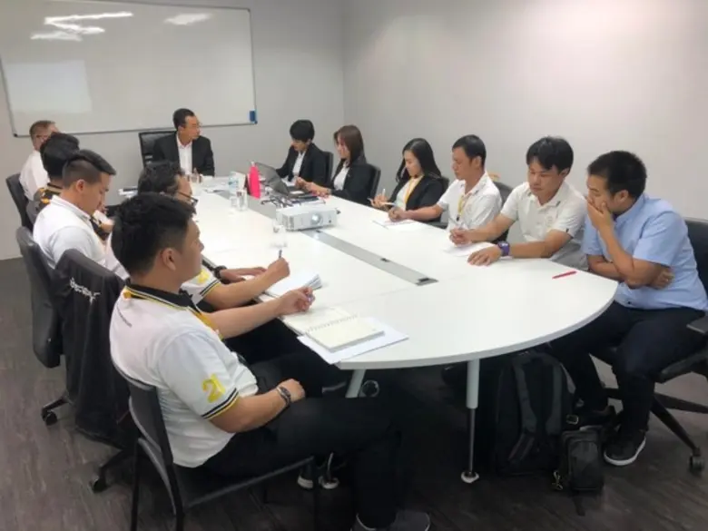 คุณสามภพ บุนนาค CEO บริษัท เซ็นจูรี่ ทเวน...