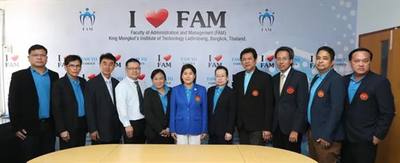 คณะการบริหารและจัดการ สจล.เดินหน้าเต็มสูบ ใช้หลัก 5 P 1 N พัฒนาสู่ระดับอาเซียนและระดับโลก พร้อมปั้นหลักสูตรสายพันธุ์ใหม่ ตอบโจทย์โลกเทคโนโลยีเชิงนวัตกรรม สอดรับยุค 4.0 ผลิตบัณฑิตสายแข็งป้อนตลาดแรงงานภาคอุตสาหกรรม