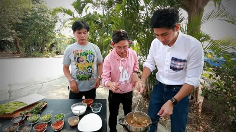 “มังกร ปภาวิน” ทำใจกล้า กินกบครั้งแรกในชีวิต!!