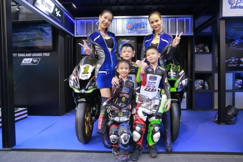 เปิดฉาก “BMF 2019” สู่ทศวรรษที่ 2 ยิ่งใหญ่ จัดหนัก! โปรฯ แรง เพื่อคนรักมอเตอร์ไซค์ ช้อปสบายใจ มอบส่วนลดพิเศษตั้งแต่หลักพันยันเฉียดแสนบาท 13-17 นี้ ที่เซ็นทรัล เวิลด์