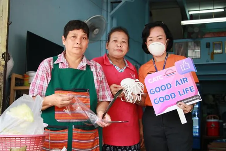 สบพ. ห่วงใยมอบหน้ากากอนามัย N95 ป้องกันฝุ่นละออง PM 2.5 ให้กับชุมชนโดยรอบ สบพ.