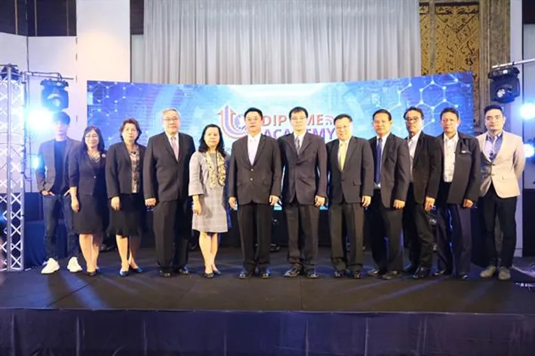 กสอ. เดินหน้า DIP SME Academy ปี 3 เร่งพัฒนาศักยภาพต่อยอดธุรกิจอย่างต่อเนื่อง หวังเพิ่มมูลค่าทางเศรษฐกิจกว่า 1,000 ล้านบาท