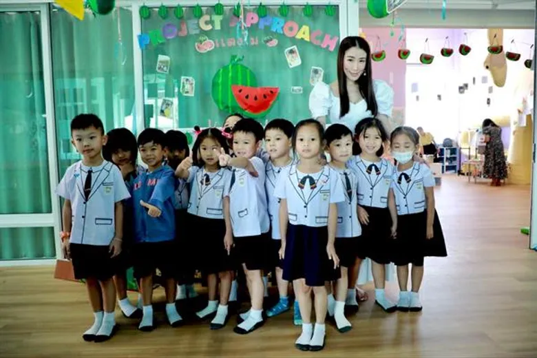 'ครูเอิร์น’ นำจัดนิทรรศการและผลงานเด็กๆ สร้างความสุข พร้อมต่อยอดการเรียนรู้ที่ยั่งยืน