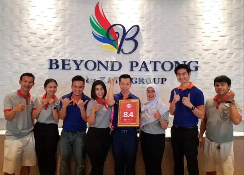 บิยอนด์ ป่าตอง ได้รับรางวัลการันตีจาก booking.com และ hotel.com