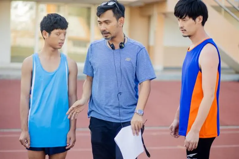 “เอส-คมกฤษ” ส่งต่อพลังใจผ่านหนังสั้น “Tonight we run” จากโปรเจคพิเศษ “GMM ORIGINAL ALBUM”