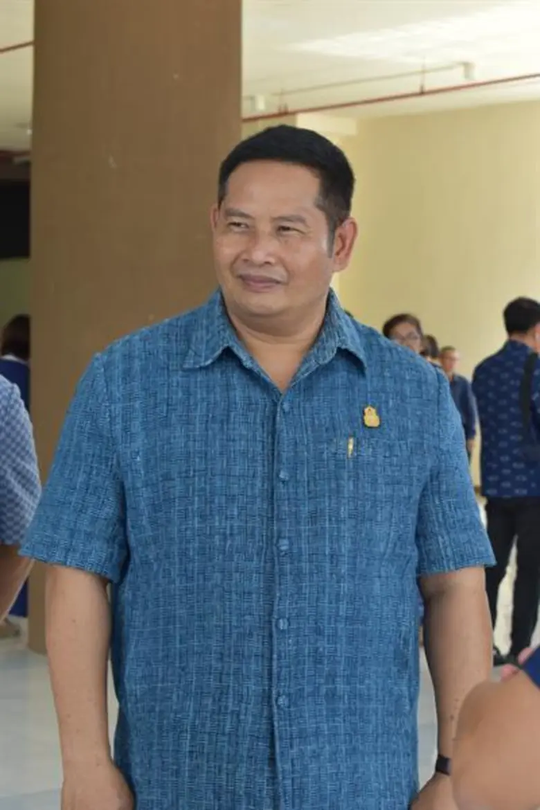 รองศาสตราจารย์ ดร.โฆษิต ศรีภูธร รองอธิการ...