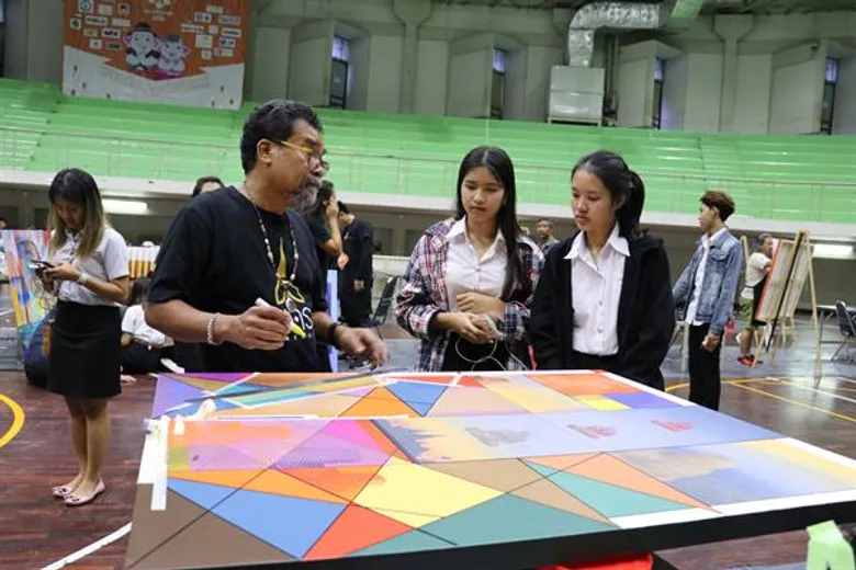จากปฏิบัติการสร้างสรรค์สู่การจัดแสดงผลงานในนิทรรศการศิลปกรรม NU ASIAN+ ART WORKSHOP AND EXHIBITION 2019
