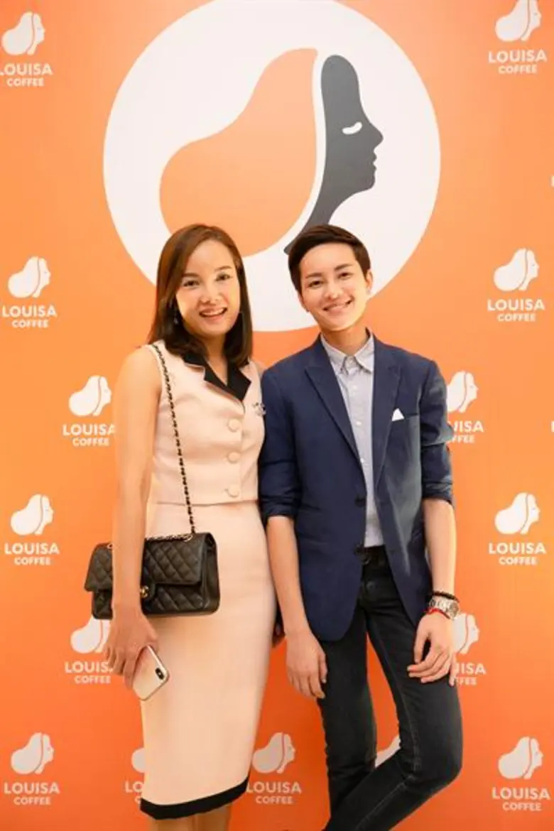 คอกาแฟยิ้มกริ่ม “หลุยซ่า คอฟฟี่ (Louisa Coffee)” กาแฟพรีเมี่ยมยักษ์ใหญ่ที่มีสาขามากที่สุดในประเทศไต้หวัน ประเดิมเปิดสาขาแรกในไทย ที่อัมรินทร์ พลาซ่า