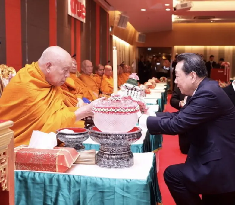เนื่องในโอกาสครบรอบ 27 ปีของกลุ่มทรู สมเด...