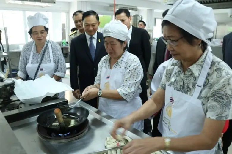 ก.แรงงาน เปิดคอร์สอาหารเครื่องดื่มสร้างอาชีพผู้สูงอายุ