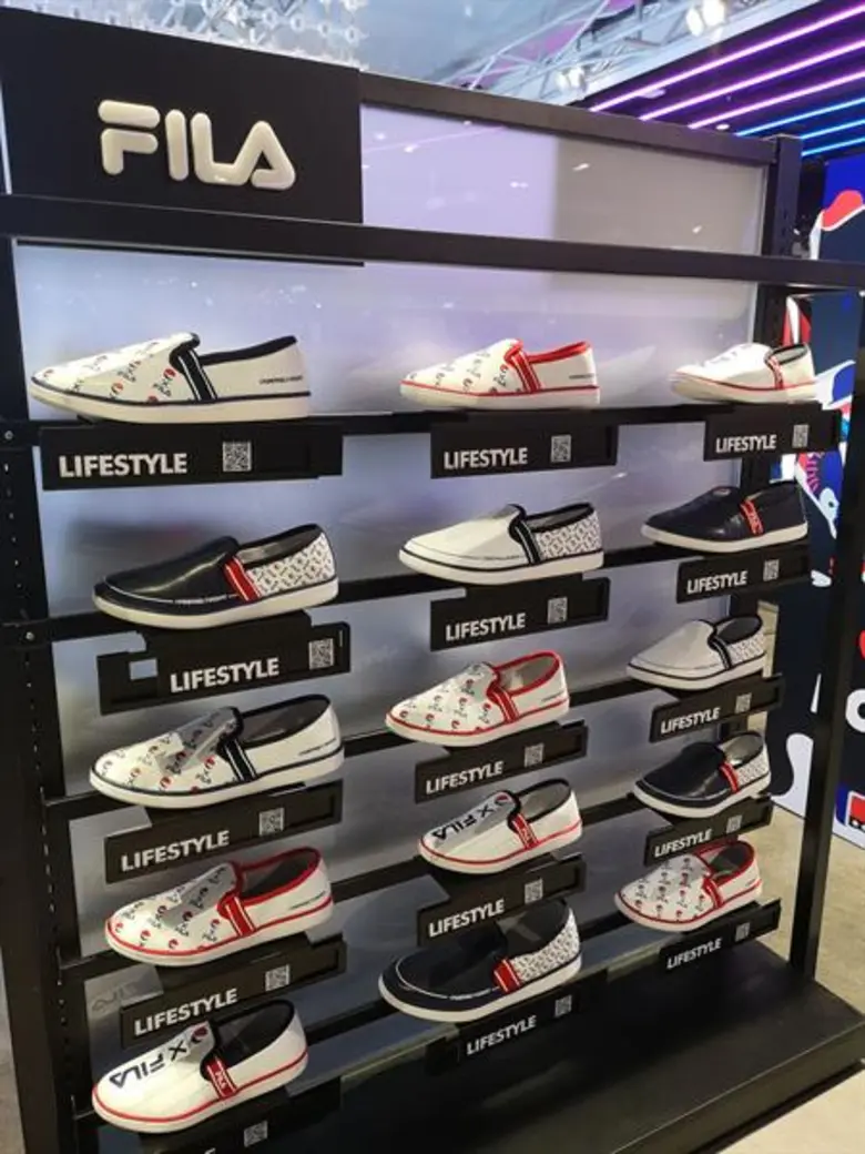 เป๊ปซี่ จับมือ ฟิล่า เปิดตัวคอลเล็คชั่นพิเศษ “PEPSI X FILA” นำเทรนด์สปอร์ต-แฟชั่น-ดนตรี เอาใจวัยรุ่น – แฟชั่นนิสต้า