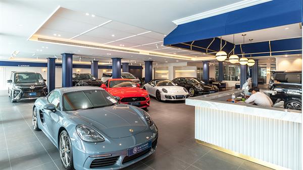 อลังการ Benz Auto Service รีแบรนด์สู่ B Autohaus คว้า ตู่ ภพธร เป็นพรีเซนเตอร์คนแรกของวงการเผยโฉม Jeep Renegade พรีเมียมคาร์รุ่นพิเศษครั้งแรกในไทย พร้อมบริการครบวงจรที่ดีไซน์มาเพื่อคนรุ่นใหม่โดยเฉพาะ