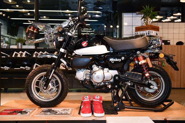 เอ.พี.ฮอนด้า ส่งมอบประสบการณ์ใหม่ เปิดตัว Honda Monkey และ Honda C125 รุ่น Limited Edition