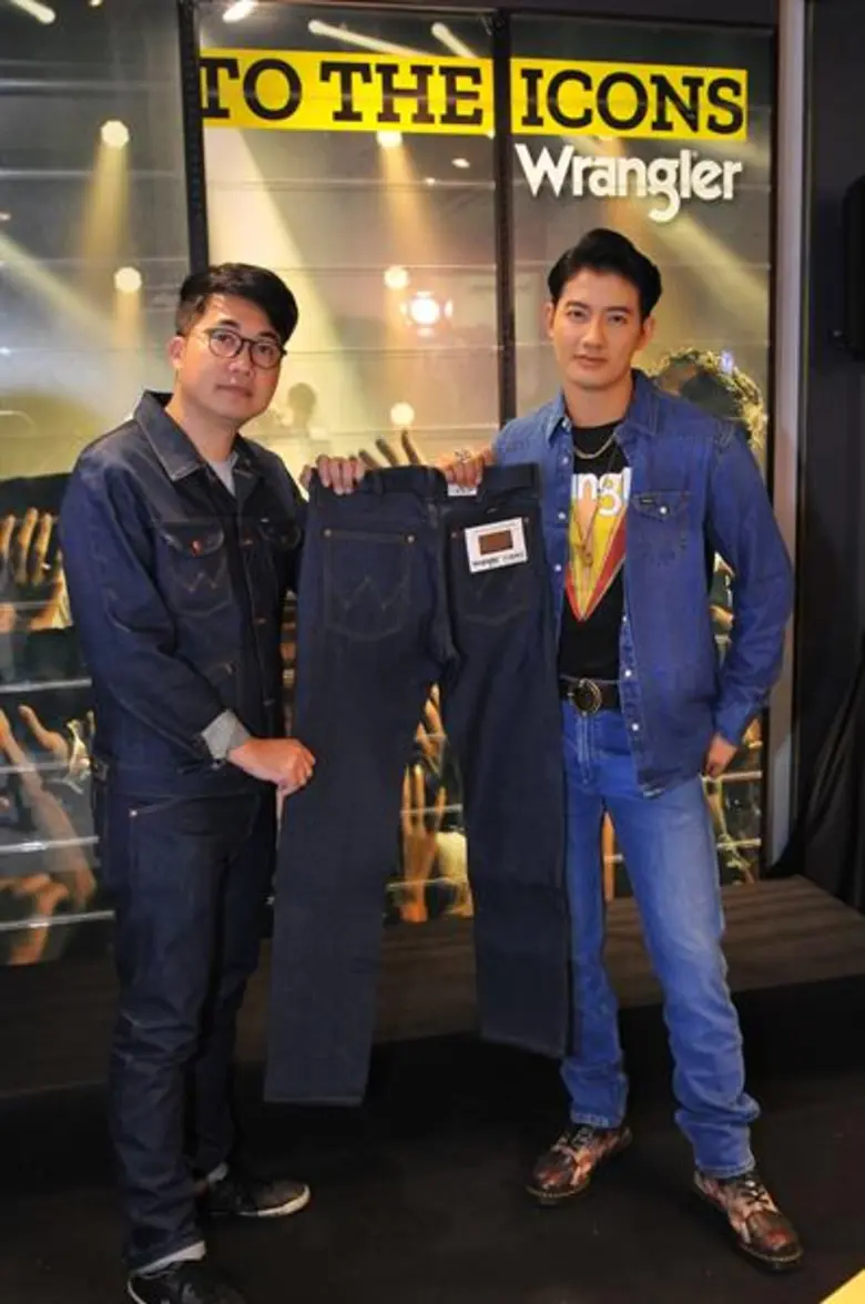 แรงเลอร์ แบรนด์เครื่องแต่งกายยีนส์สัญชาติ...