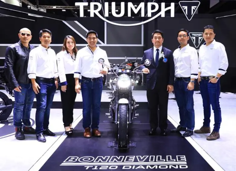 นายจักรพงษ์ ศานติรัตน์ ผู้จัดการทั่วไป บร...
