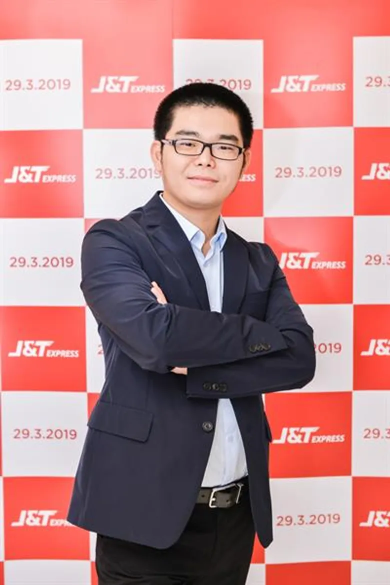 J&T Express บริการจัดส่งพัสดุด่วน พร้อมเปิดให้บริการ 365 วัน แบบไม่มีวันหยุด ครั้งแรกในไทย มั่นใจระบบ ส่งรวดเร็ว ปลอดภัย ตรงเวลา ตอบโจทย์ลูกค้าธุรกิจอีคอมเมิร์ซ