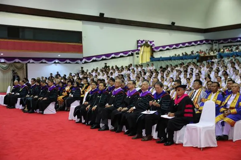 สถาบันการเรียนรู้เพื่อปวงชน จัดพิธีประสาทปริญญาบัตร ประจำปีการศึกษา 2560-2561