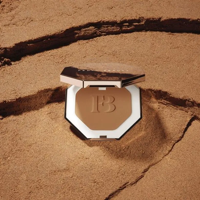 ผิวสวยบ่มแดดหน้าร้อนนี้กับ #SUNSTALKR บรอนเซอร์ใหม่ล่าสุดจาก FENTY BEAUTY