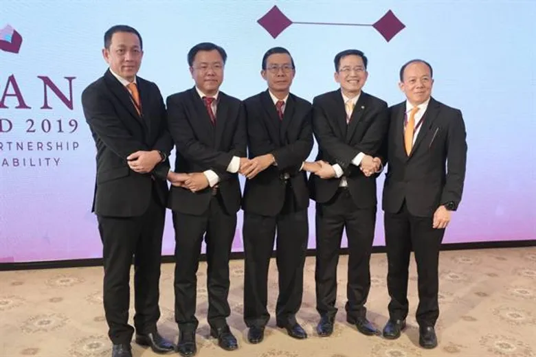 ธนาคารธนชาต และ BCEL ร่วมพัฒนาระบบการชำระเงินข้ามพรมแดน ผ่านมาตรฐาน QR Code เป็นครั้งแรก