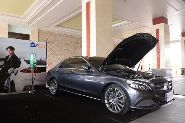 ลาวเดินหน้าผลักดันใช้ EV ทั่วประเทศ ชูระบบชาร์จรถไฟฟ้าสุดอัจฉริยะ ผลงานบริษัทร่วมทุนไทย-ลาว