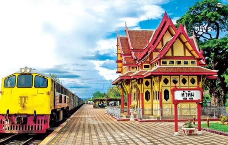 ททท.ประจวบฯ จัดกิจกรรมฟรี รถรางนำเที่ยวเมืองหัวหินชมความงดงามโรงแรมเซ็นทาราแกรนด์ บีชรีสอร์ทและวิลลา หัวหิน