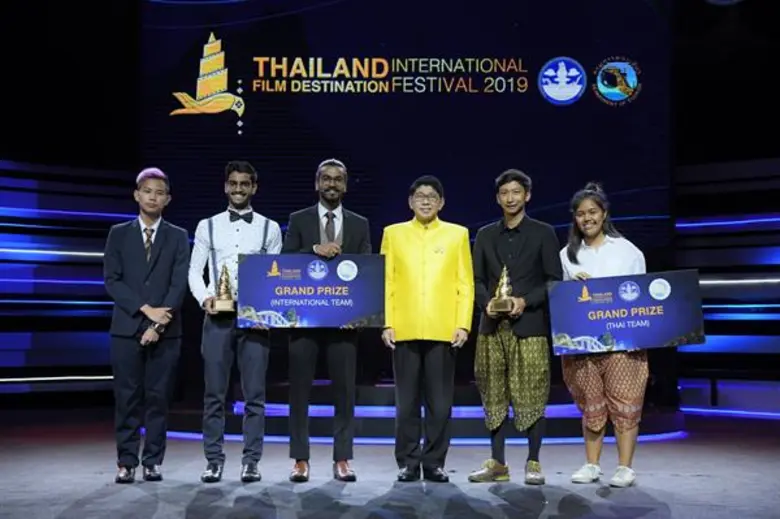 นายวิษณุ เครืองาม รองนายกรัฐมนตรี ให้เกีย...