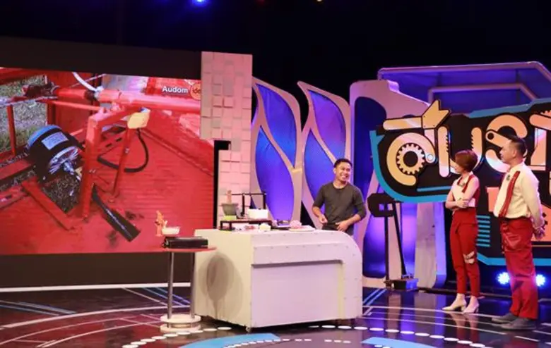 ทีวีไกด์: รายการ "รายการสมรภูมิไอเดีย" กูรูสมรฯ Challenge ผลิตสิ่งประดิษฐ์ที่ทำงานได้เจ๋งกว่ามนุษย์!!