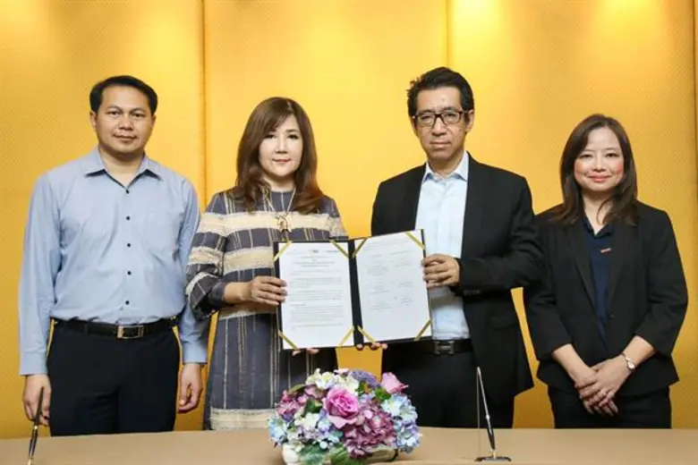 นายช่วงชัย นะวงศ์ (ที่ 2 จากขวา) ประธานเจ...