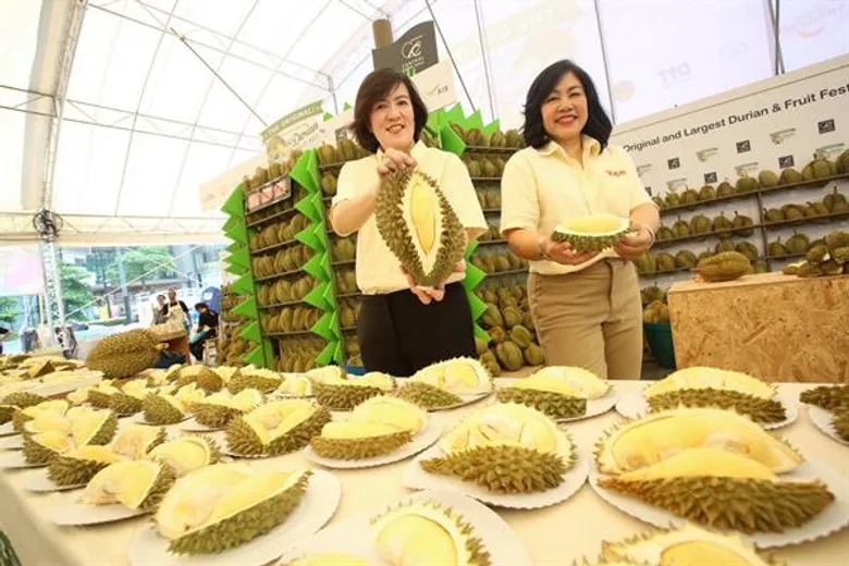 ท็อปส์ จัดบิ๊กอีเว้นเสิร์ฟบุฟเฟ่ต์ทุเรียนกลางกรุง “The Original Thailand’s Amazing Durian and Fruit Fest 2019” ต้นตำรับเทศกาลบุฟเฟ่ต์ทุเรียนและสุดยอดผลไม้ไทยที่ใหญ่ที่สุดในประเทศไทย