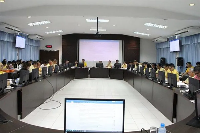 กรมประมง...บูรณาการร่วม เจ้าท่า สมาคมการประมงฯ ชาวประมง ประชุมซักซ้อมแนวทางปฏิบัติวิธีจ่ายค่าชดเชยเรือประมงออกนอกระบบ ระยะที่ 1