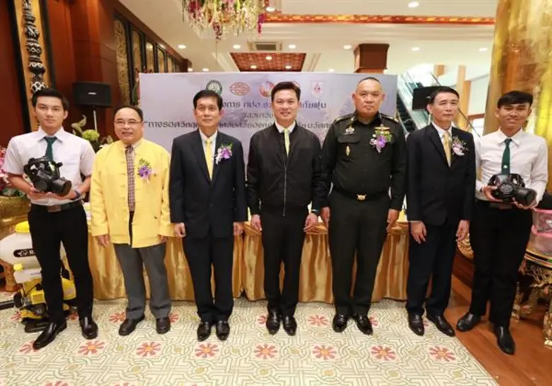 ศ.ดร.สุชัชวีร์ สุวรรณสวัสดิ์ อธิการบดีสถา...