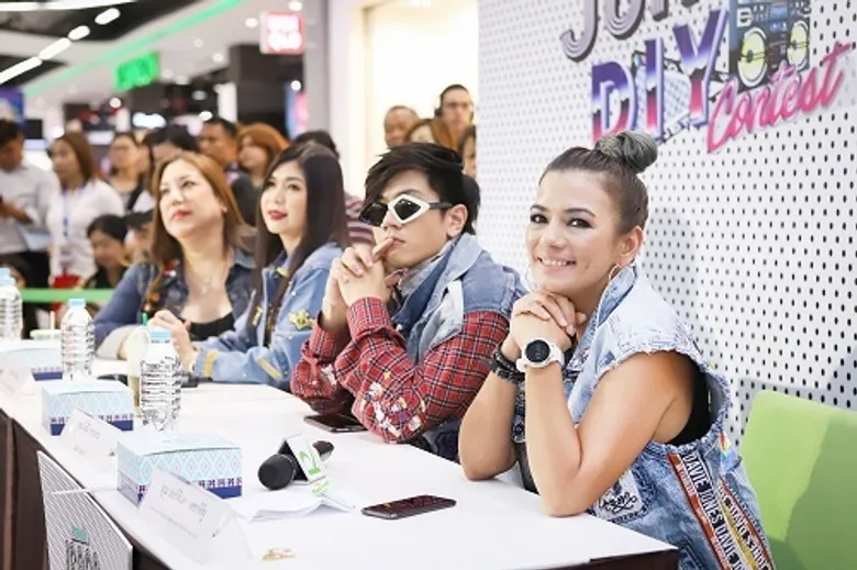 โรบินสัน ประกาศผลสุดยอดยีนส์ ดีไอวาย แห่งปี!