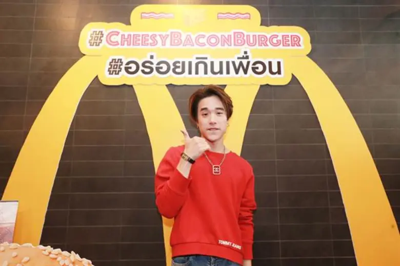 ทำเอาร้านแมคโดนัลด์แทบแตก เพราะงานนี้หนุ่...