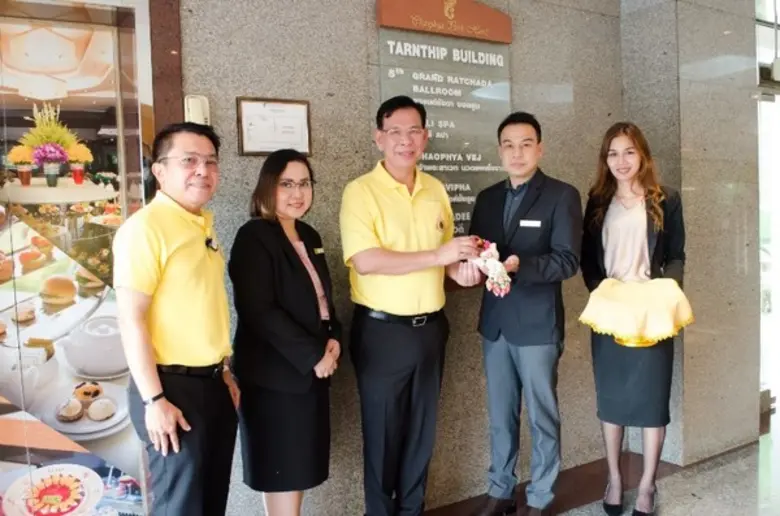 สมชาย ชิตวิเศษ รองผู้จัดการทั่วไป โรงแรมเ...