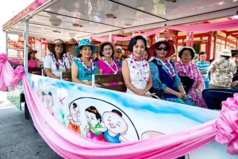 แต่งย้อนยุคร่วมรำลึก “สถานีรถไฟหัวหิน ความทรงจำแห่งรัก” และชมโรงแรมรถไฟ