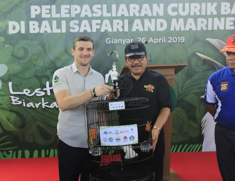 สวนสัตว์เปิด Bali Safari Park จับมือกับมู...