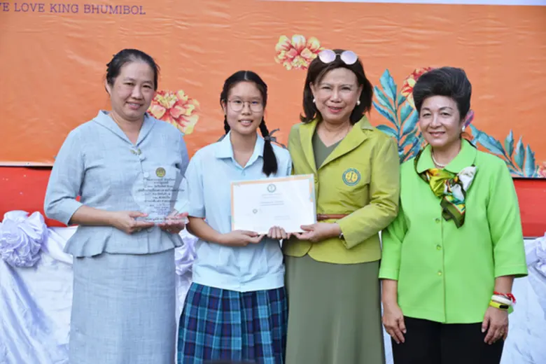 ดร.ศิรินา ปวโรฬารวิทยา รองประธานมูลนิธิ ด...