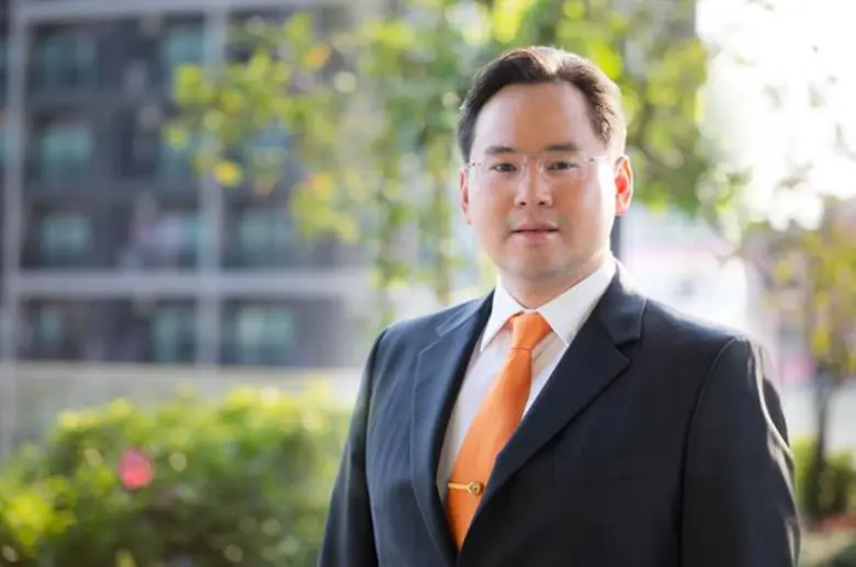 นายธนวัฒน์ ตรีวิศวเวทย์ กรรมการผู้จัดการ ...