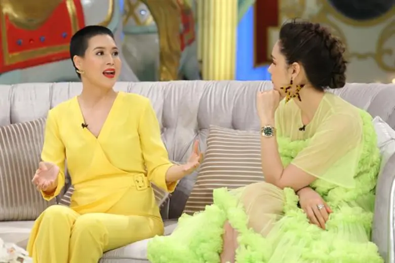 'เจมส์ – โป๊บ' เม้าท์ 'เบลล่า' 'กิ๊ก มยุร...