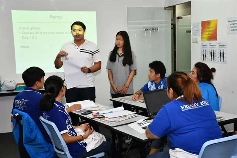 60 เพชรราชมงคลธัญบุรี บินตรงสิงคโปร์ เปิดโลกทัศน์