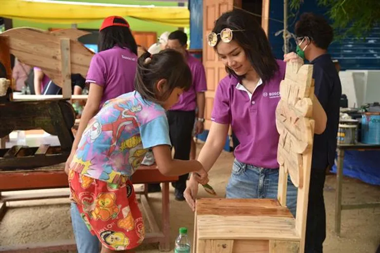 บ๊อช จับมือมูลนิธิมือต่อมือ เปิดศูนย์ชุมชน “เรือนม่วงมะปราง” ส่งเสริมผู้ด้อยโอกาสสร้างครอบครัวเข้มแข็ง ผ่านการพัฒนาทักษะอาชีพให้พึ่งพาตนเอง
