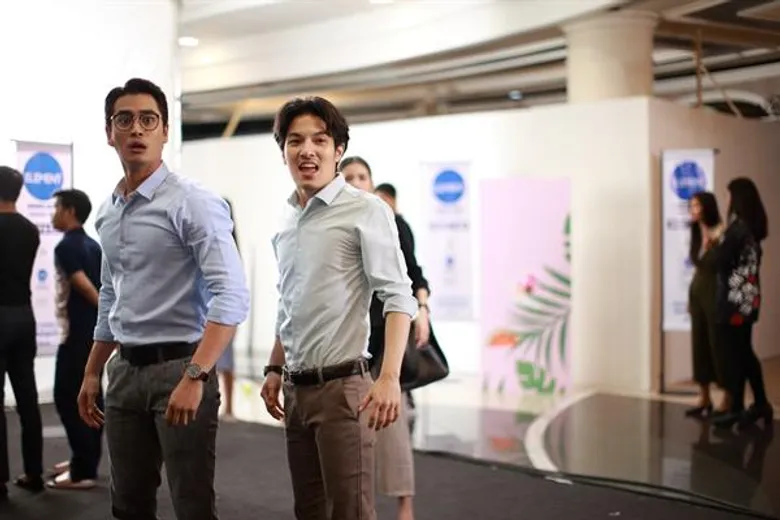 ซีเจ เมเจอร์ - เวิร์ค พอยท์ - เอ็ม พิคเจอร์ส” แตะมือ ผกก. “โจ้ - วิรัตน์” ประเดิมโปรเจ็กต์แรก หนังโรแมนติก คอมเมดี้ “รัก 2 ปี ยินดีคืนเงิน” เข้าฉาย 20 มิ.ย. นี้