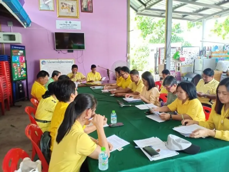 นางสาวสุจิรา กิจเจริญ เกษตรอำเภอเขาย้อย พ...