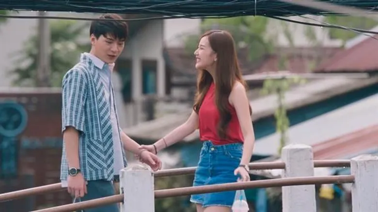 “นิว” เดือดจัด “เจน” ควง “คริส” เที่ยวสองต่อสอง!!!